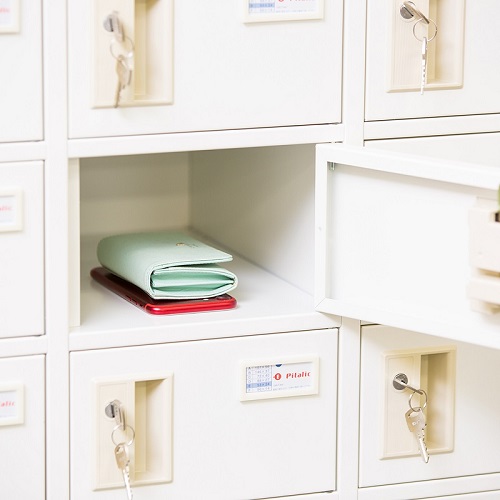 貴重品ロッカー（シリンダー錠）